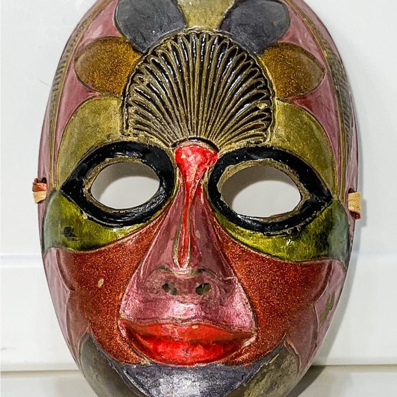 Imported Brass Mask - Picture 7 of 9
